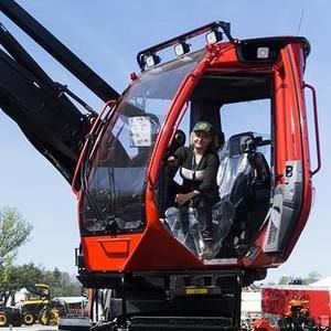 Meet your Posher, Eileen